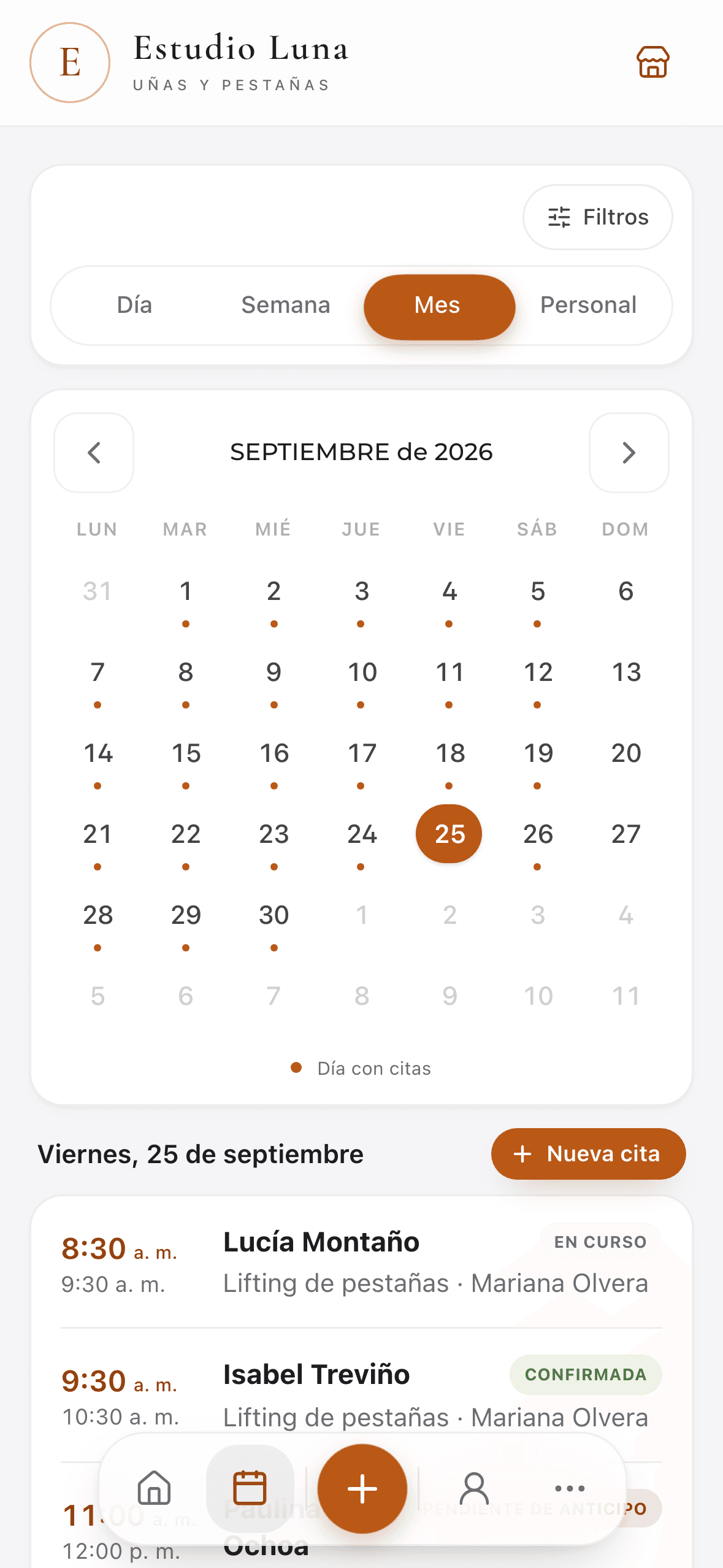 Agenda del mes de Estudio Luna, un negocio de ejemplo de una sola profesional.